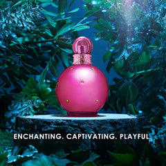 Elizabeth Arden Britney Spears Fantasy heart notes jasmine and cupcake add floral sweetness.