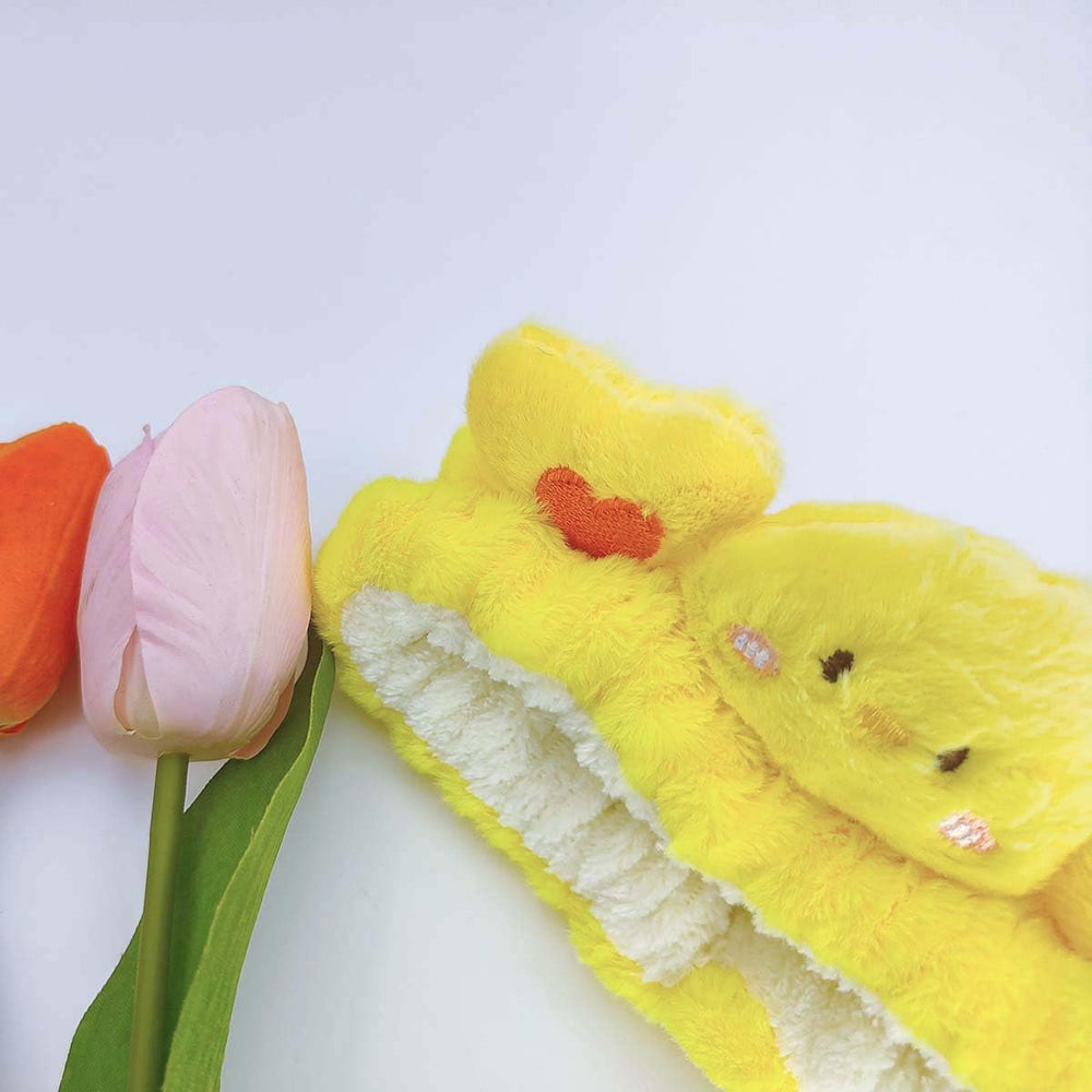 Eluckya Kawaii spa headband coral fleece fabric texture enhances gentle skin comfort.