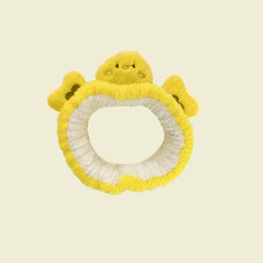 Eluckya Kawaii spa headband elastic band detail shows stretchy fit for many head sizes.