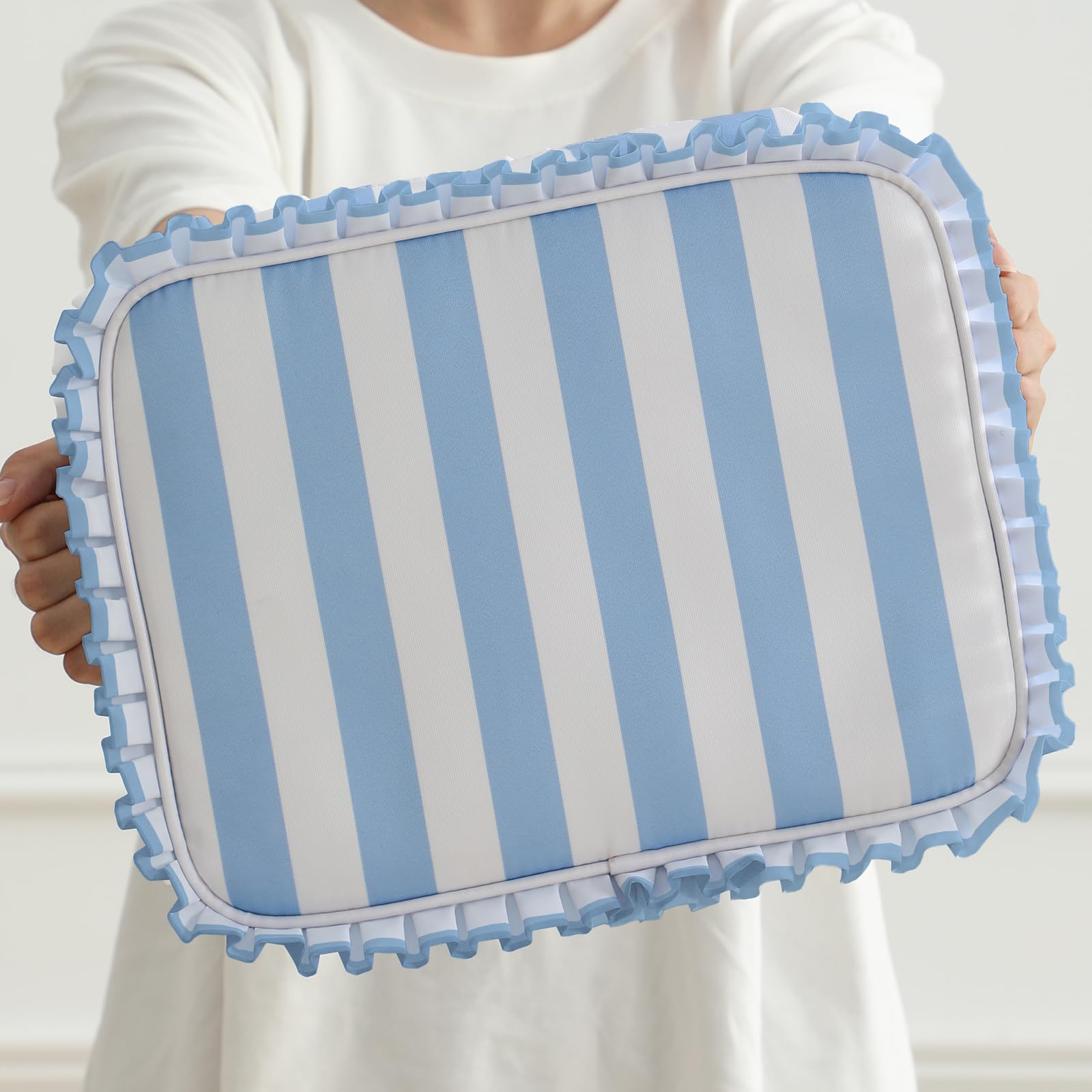 EMBRUNIOICE Gift-ready packaging hints at a thoughtful present for someone.