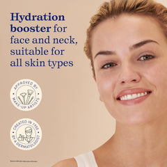 Embryolisse Hydra-Serum hand-application demonstrating fast-absorbing moisture.
