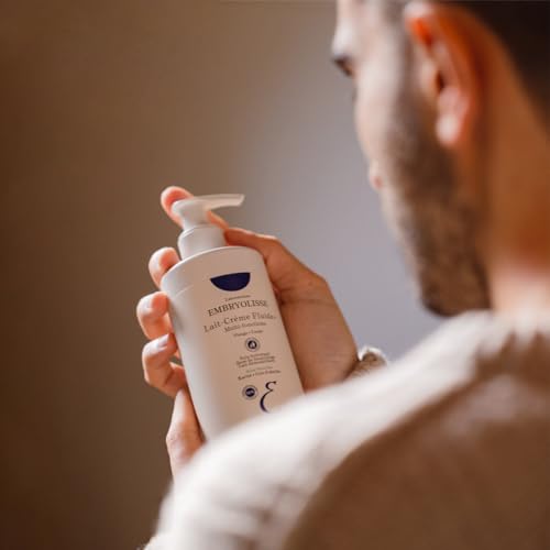 Embryolisse Lait-Crème Fluid+ applied on hand demonstrates fast absorption and velvety feel