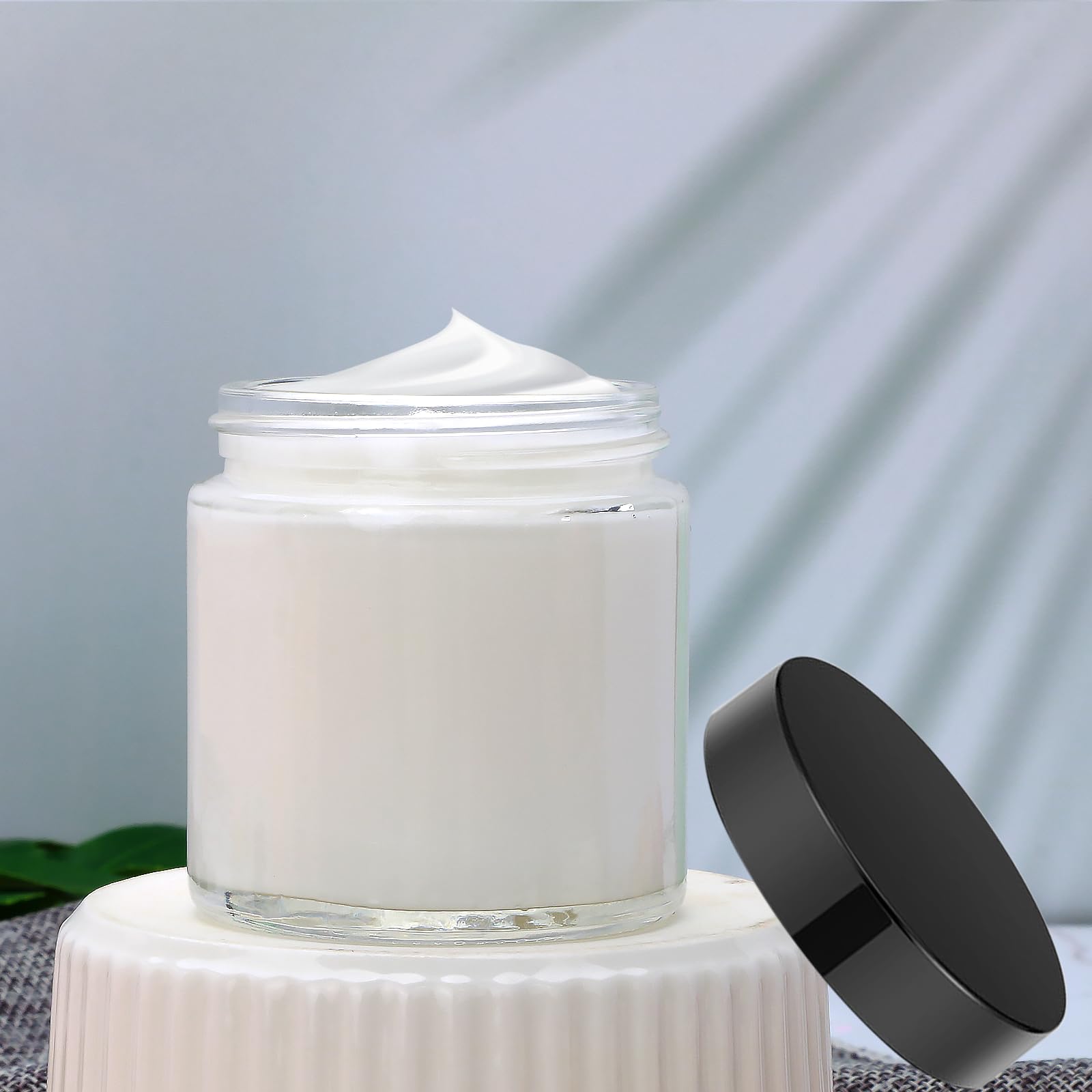 Encheng 4oz glass jar clear body side view highlights easy visibility of color and texture.