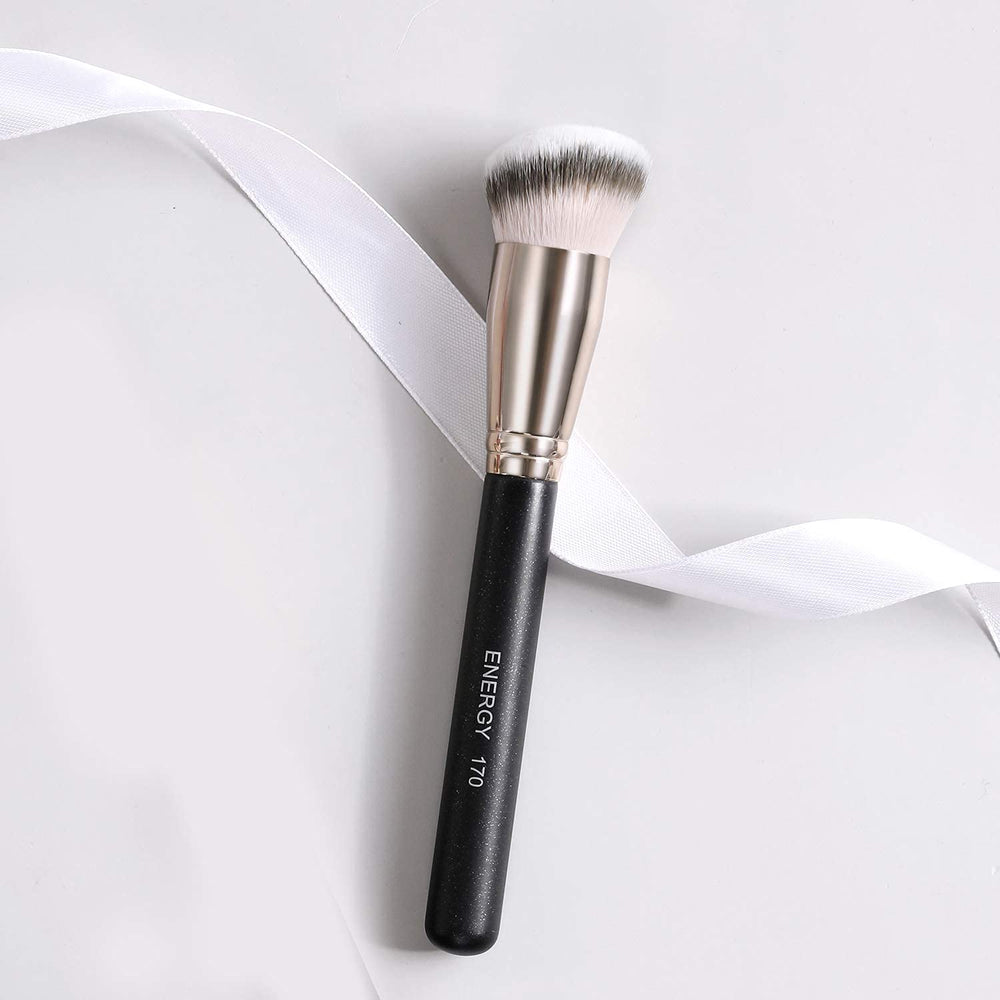 ENERGY Foundation Brush 170 dense buffing bristles for seamless application.