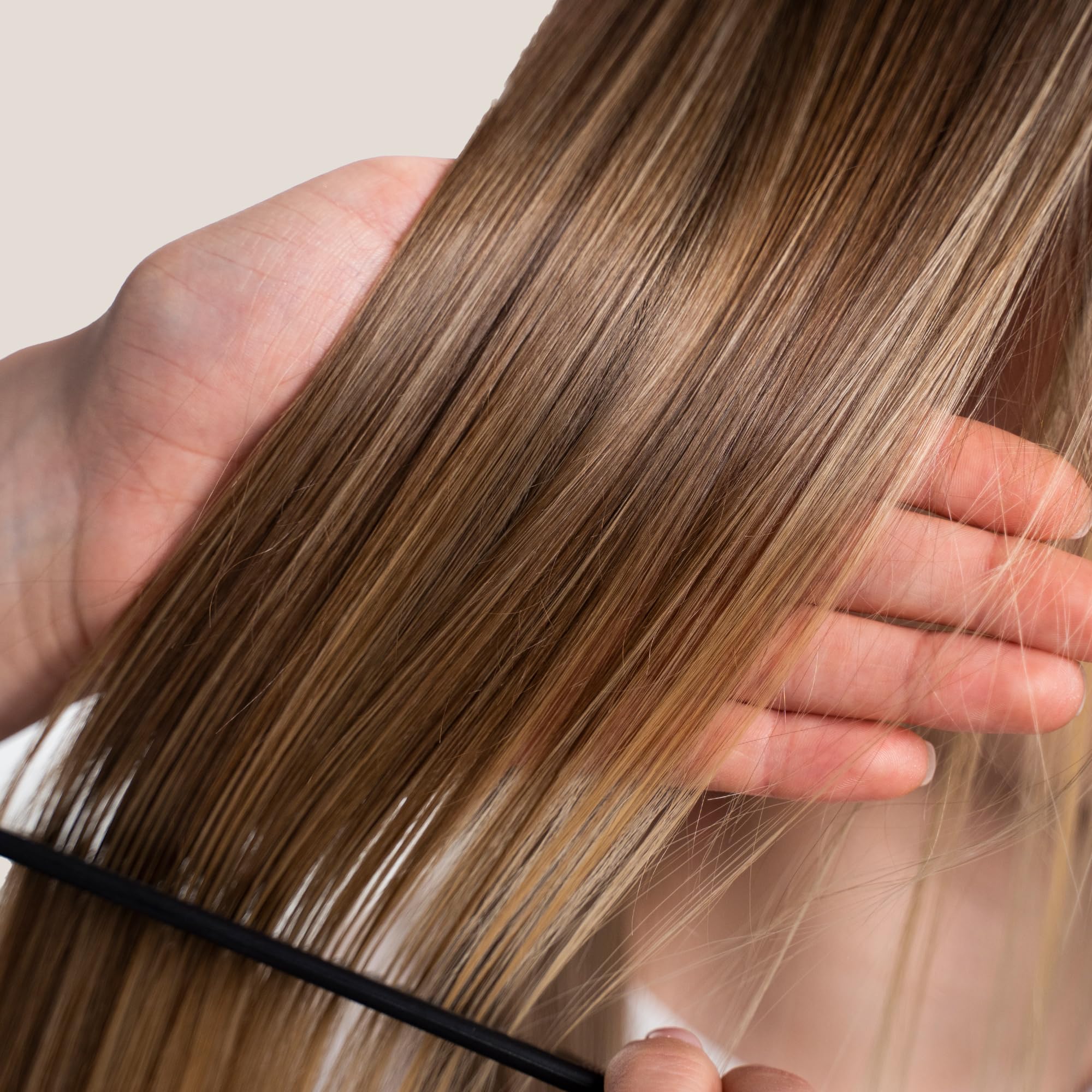 Enjoy Protect and Shine close-up of a smooth strand after use highlights humidity resistance