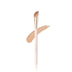 ENZO KEN angled concealer brush under-eye for precise coverage and smooth blending.