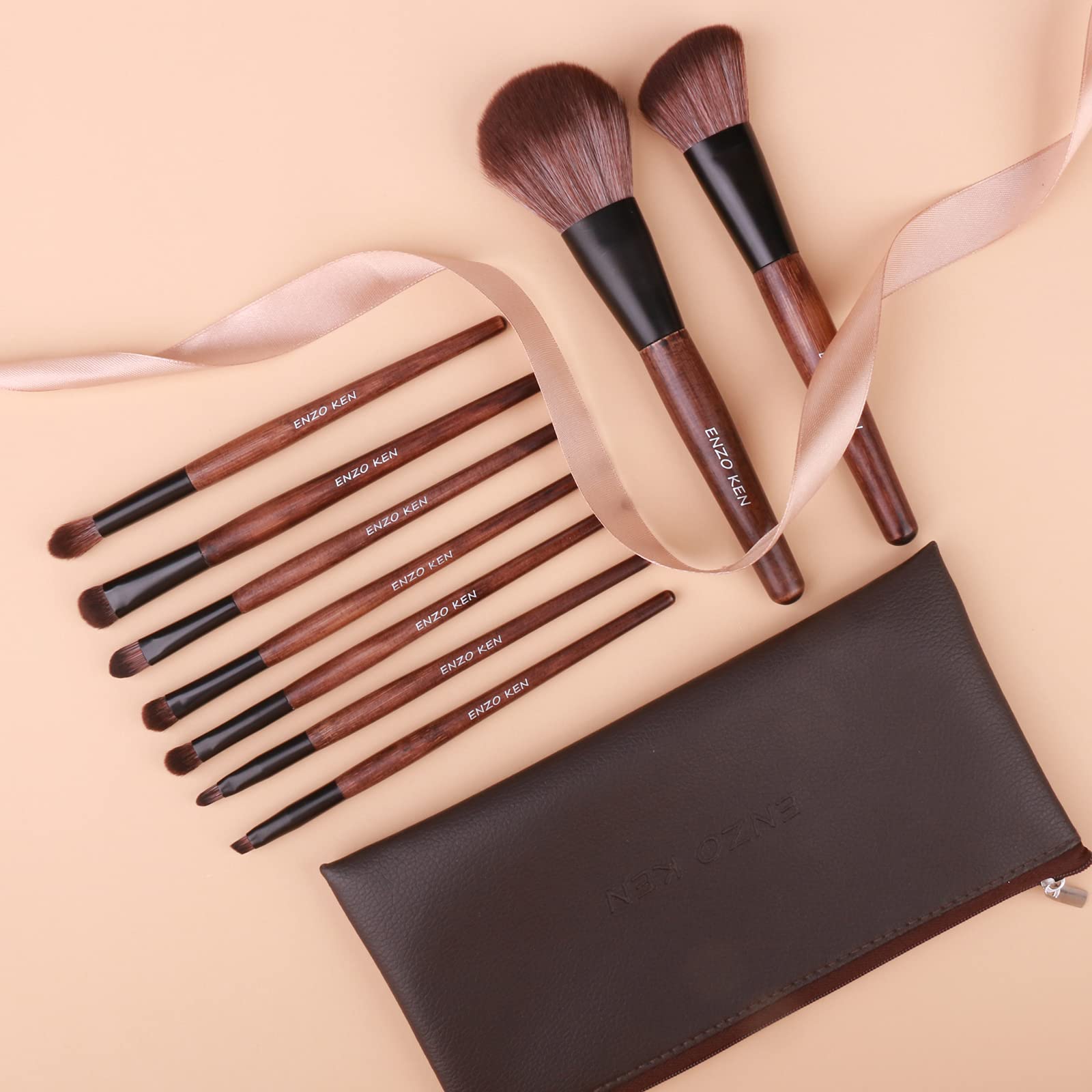 ENZO KEN makeup brush case keeps brushes secure for on-the-go touchups.