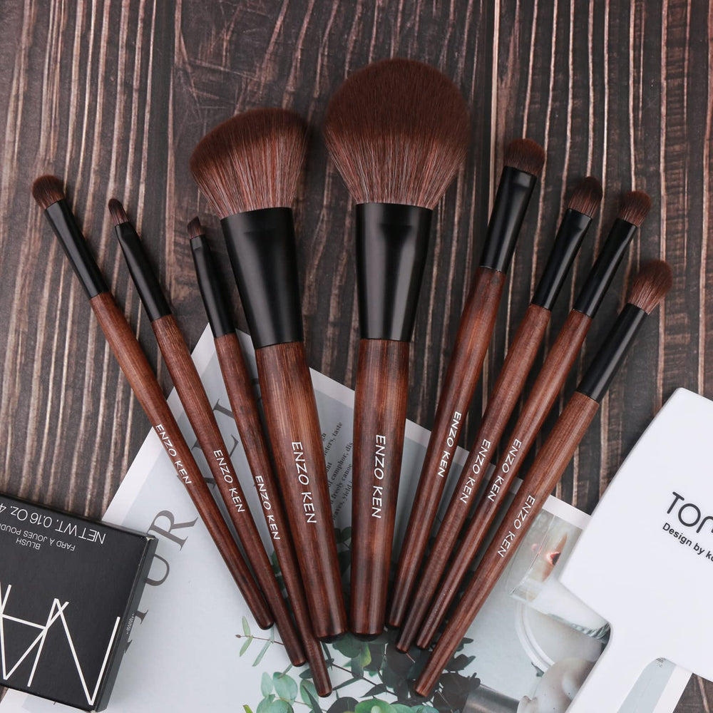 ENZO KEN soft sable bristles offer gentle blending for sensitive skin.