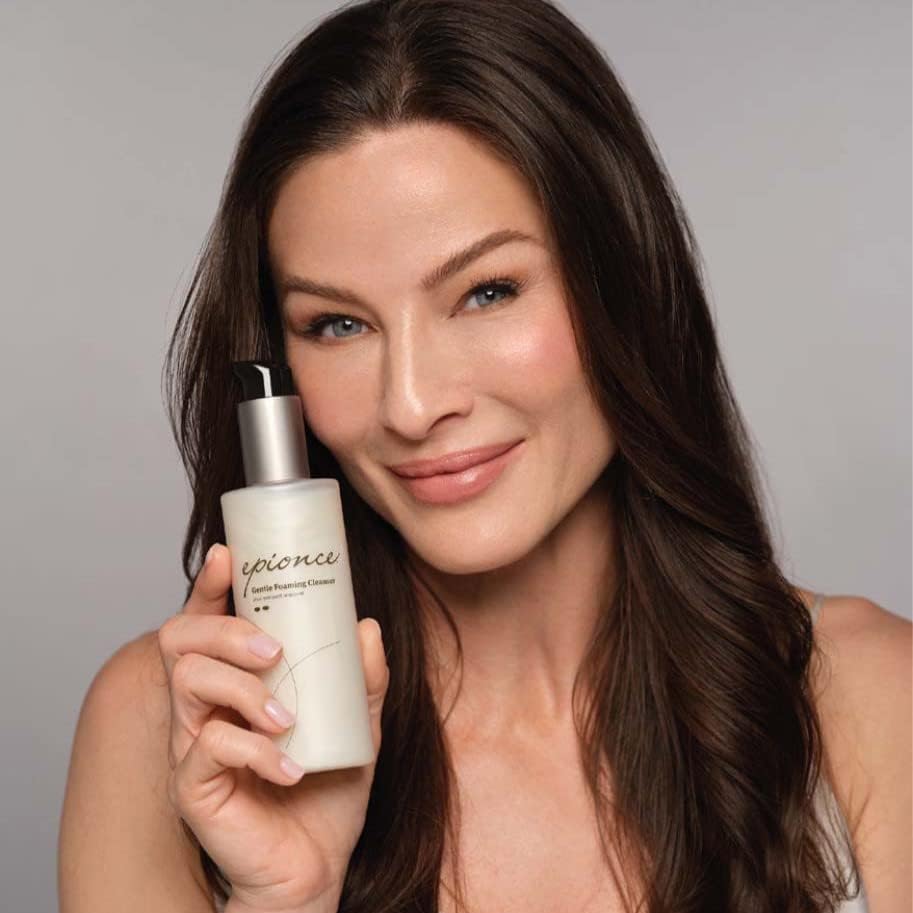 Epionce Gentle Foaming Cleanser pump-dispense showing easy 1–2 pumps.