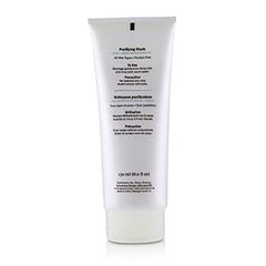 Epionce Purifying Wash body application scene promotes balanced skin and clarity.