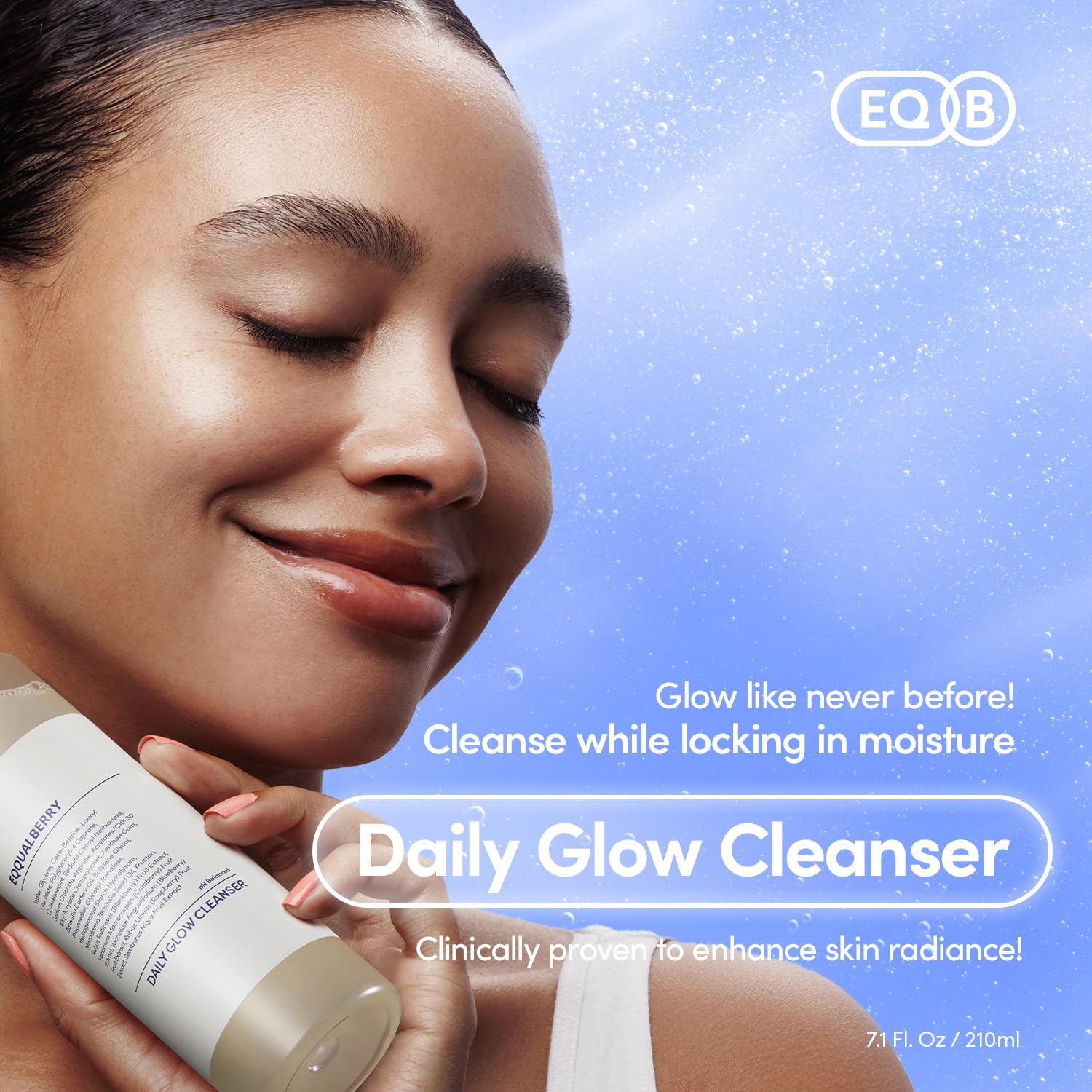 EQQUALBERRY Daily Glow Gel Cleanser pour demonstrates easy makeup removal.