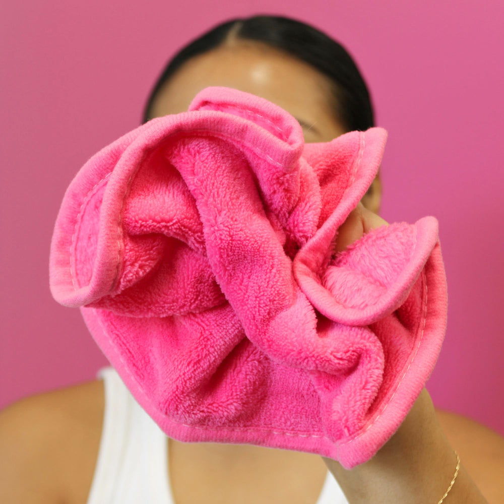 ERASE YOUR FACE using with warm water demonstration shows easy routine.