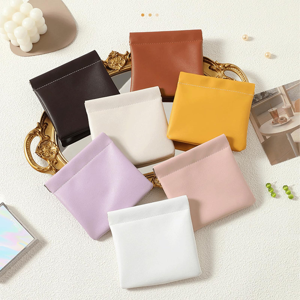 EREBLOOM Leather Pouch in waterproof PU leather for easy wipe-clean maintenance.