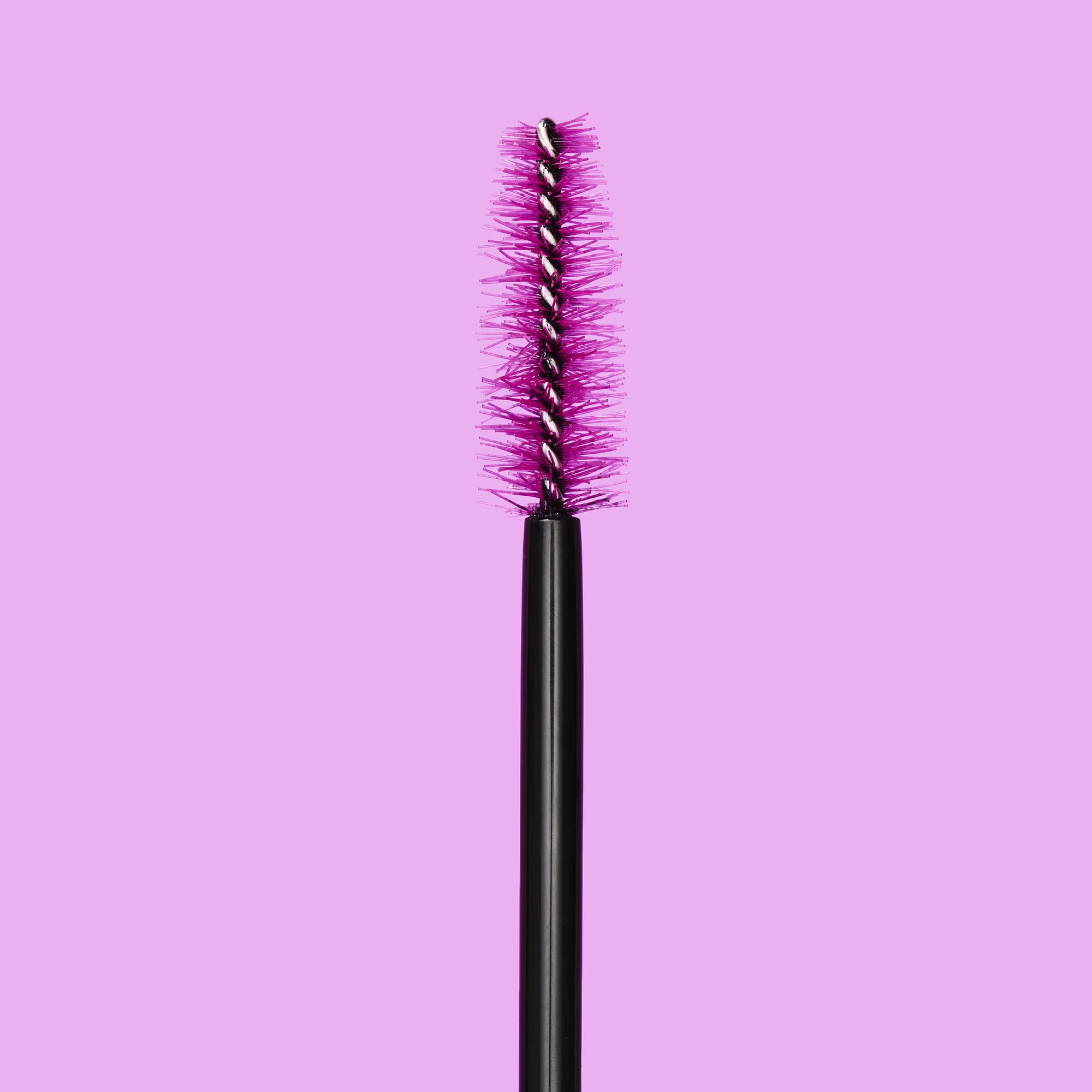 essence i love extreme volume mascara vegan cruelty-free icon communicates ethical beauty.