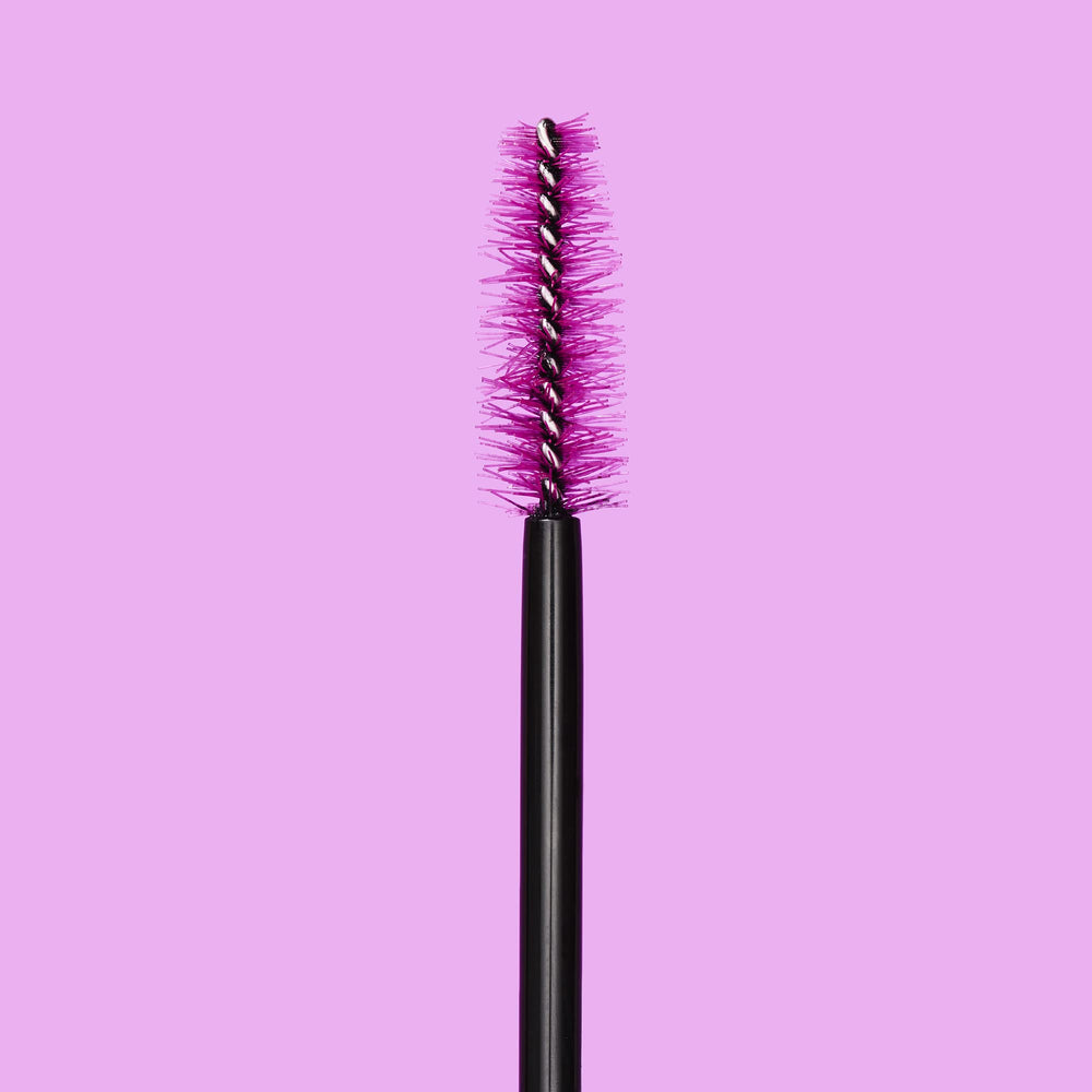 essence i love extreme volume mascara vegan cruelty-free icon communicates ethical beauty.