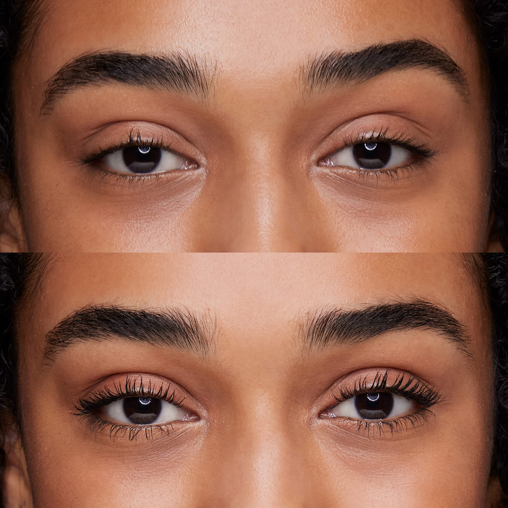 essence Lash Princess Curl & Volume brush close-up demonstrates clump-free separation for defined lashes.