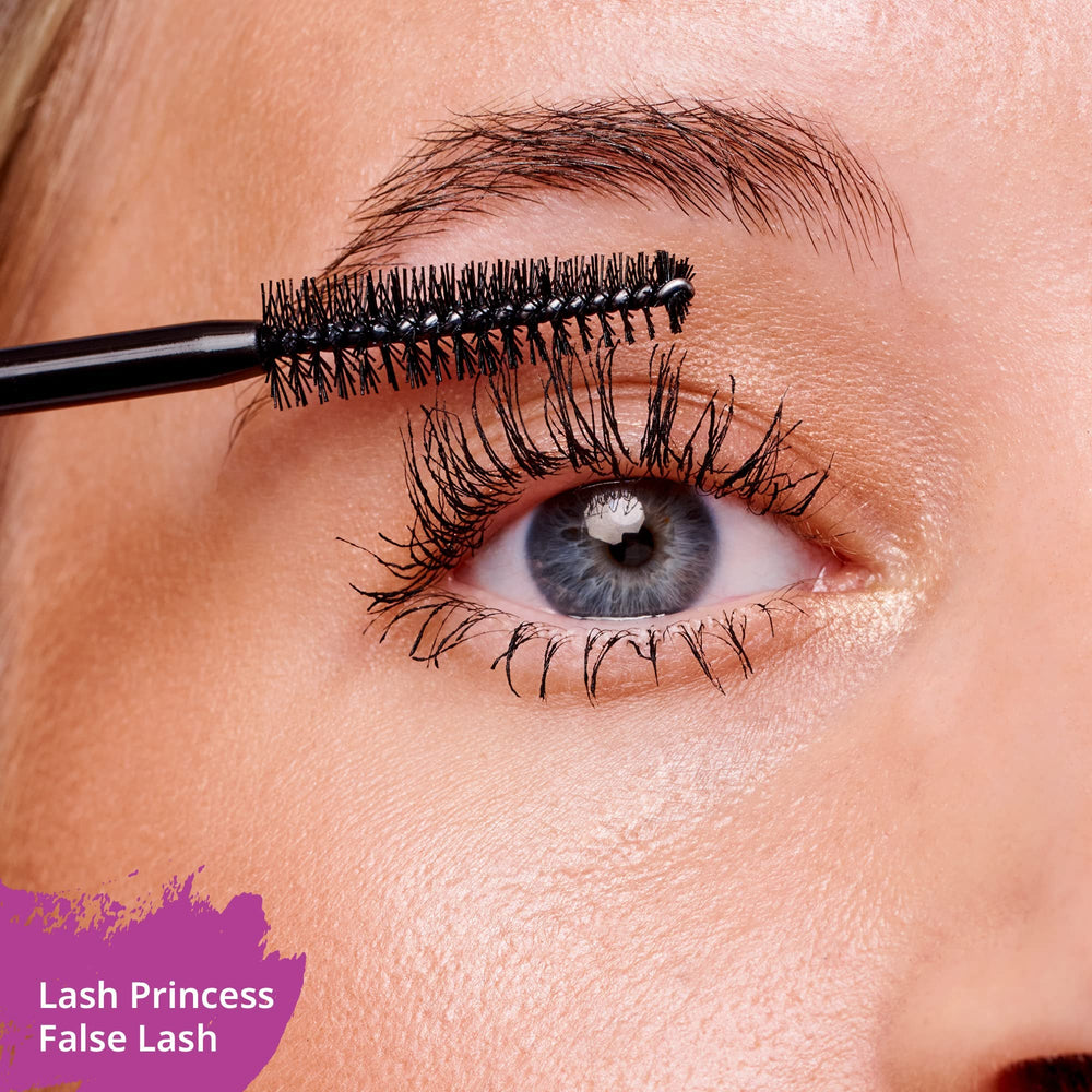 essence lash-princess mascara length close-up demonstrates defined lashes with one coat