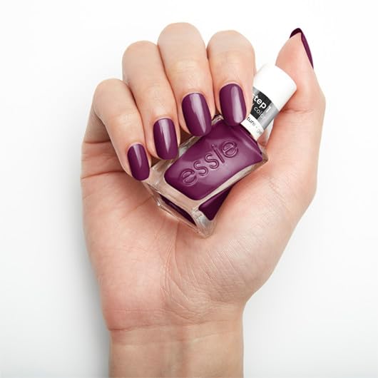 essie Gel Couture Paisley The Way swirl-stem brush ensures precise color evenness