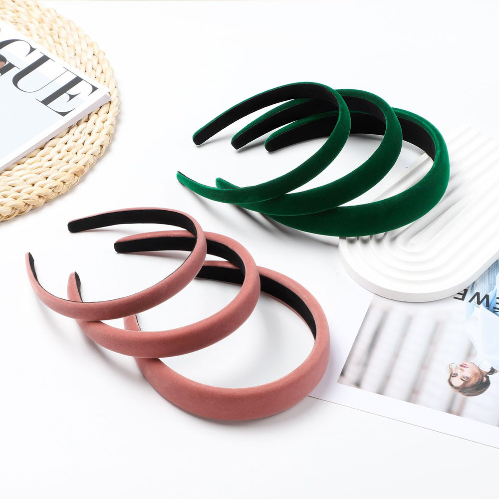 Etercycle velvet padded headband with soft velvet for comfortable wear.