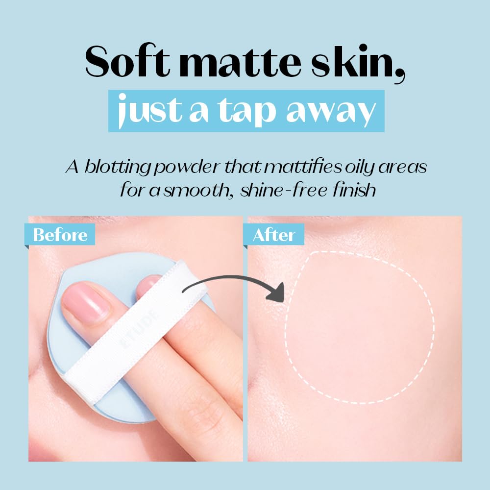 ETUDE SebumSoak Jelly Pressed Powder oil-control helps minimize shine during busy days.