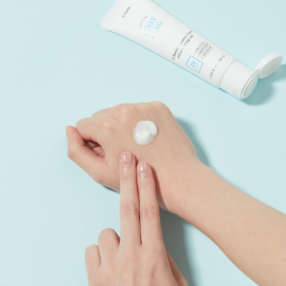 ETUDE SoonJung rich-moist cream texture closeup suggests fast-absorbing hydration