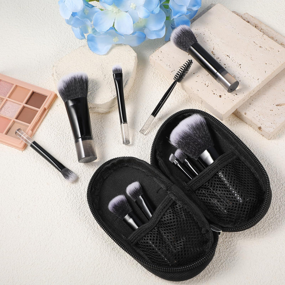 EupHHonycs ergonomic non-slip handles enable comfortable, controlled makeup.