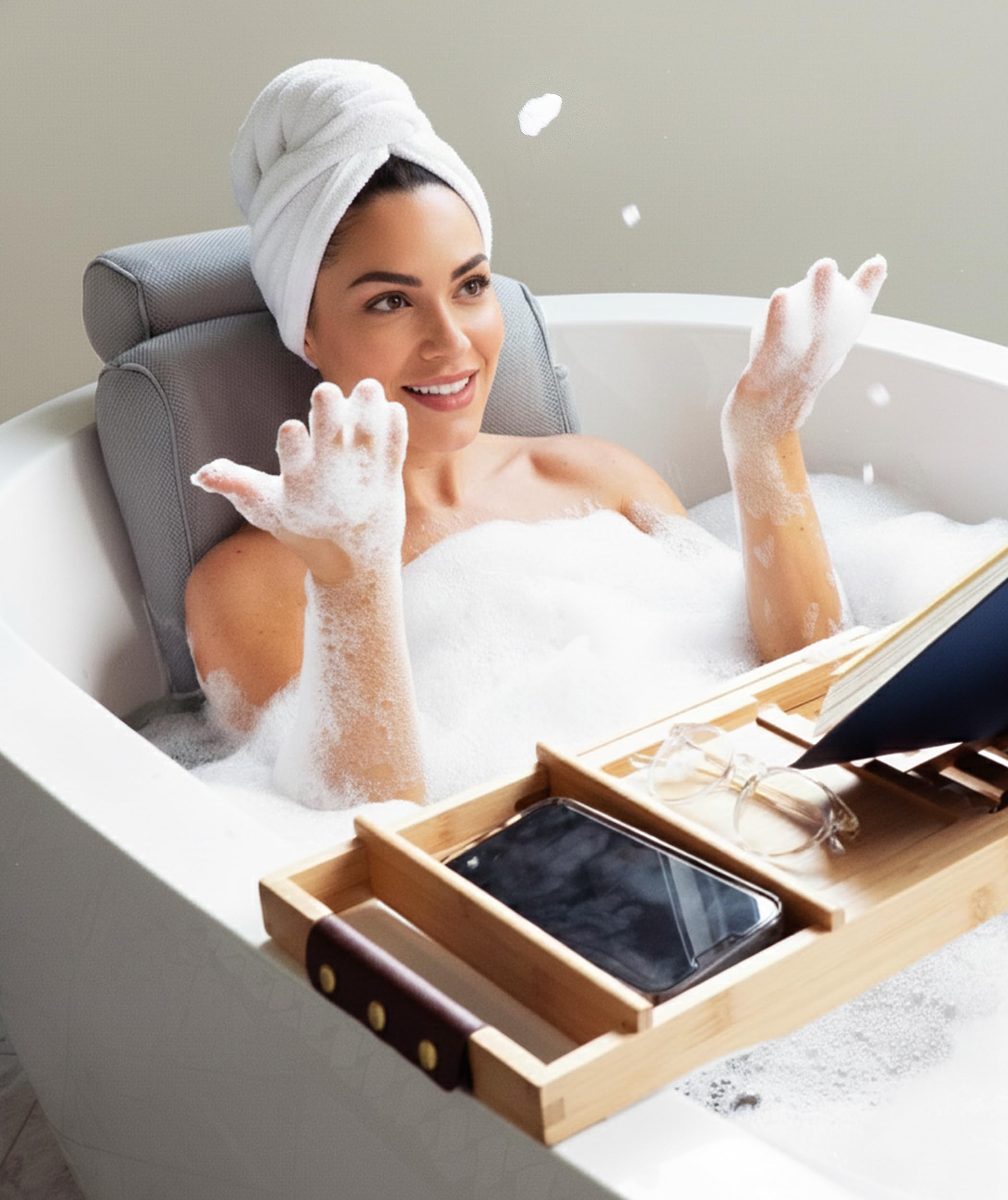 Everlasting Comfort gray bath pillow adds subtle style.