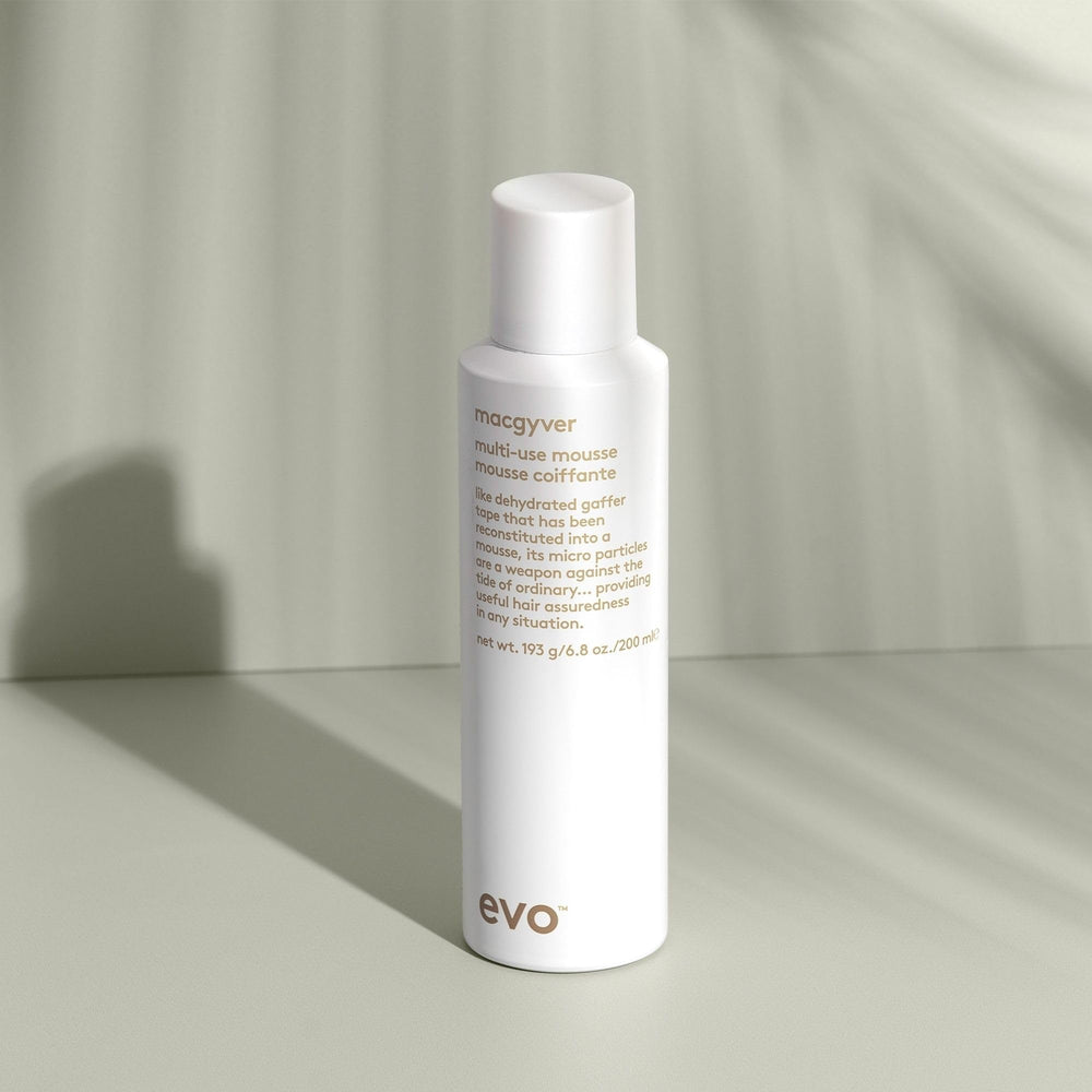 Shake-well bottle demonstration for EVO Macgyver mousse