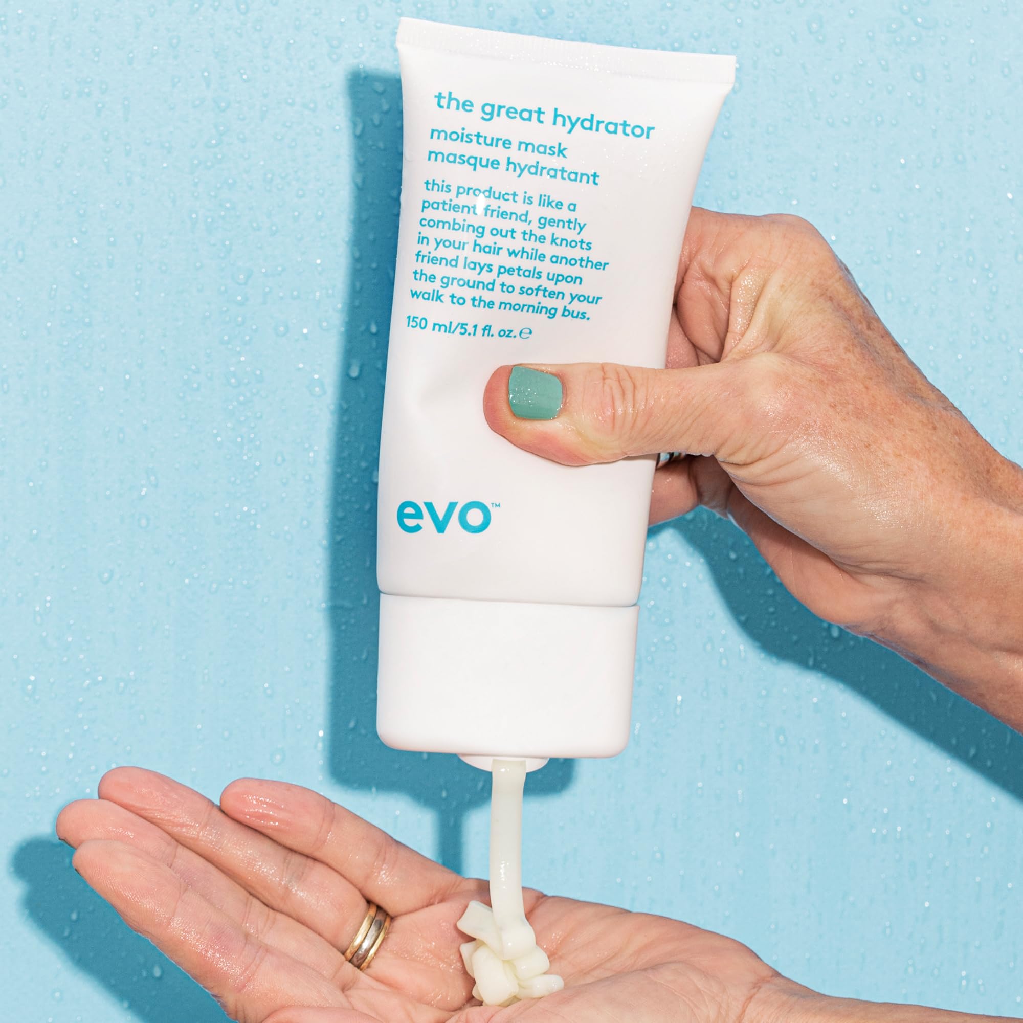 EVO The Great Hydrator after-use hair shines with healthy glow.