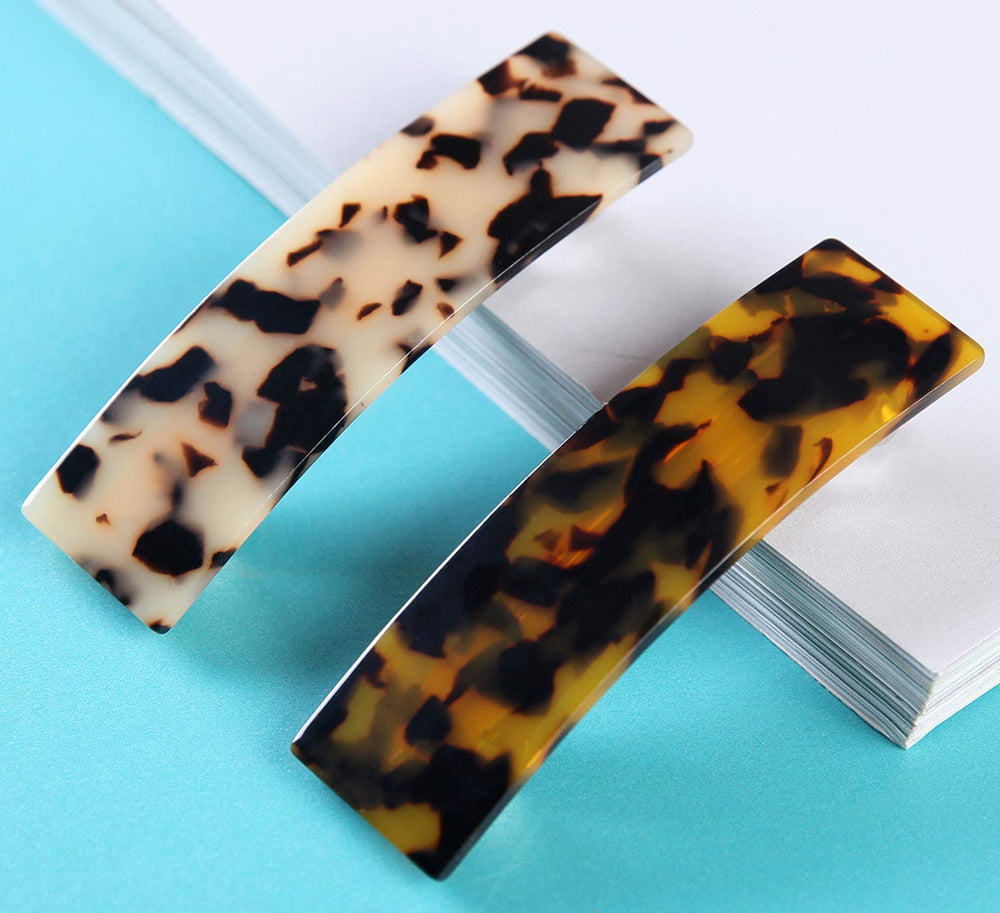 Eyegla hair barrette gift box packaging emphasizes a thoughtful, ready-to-gift accessory.