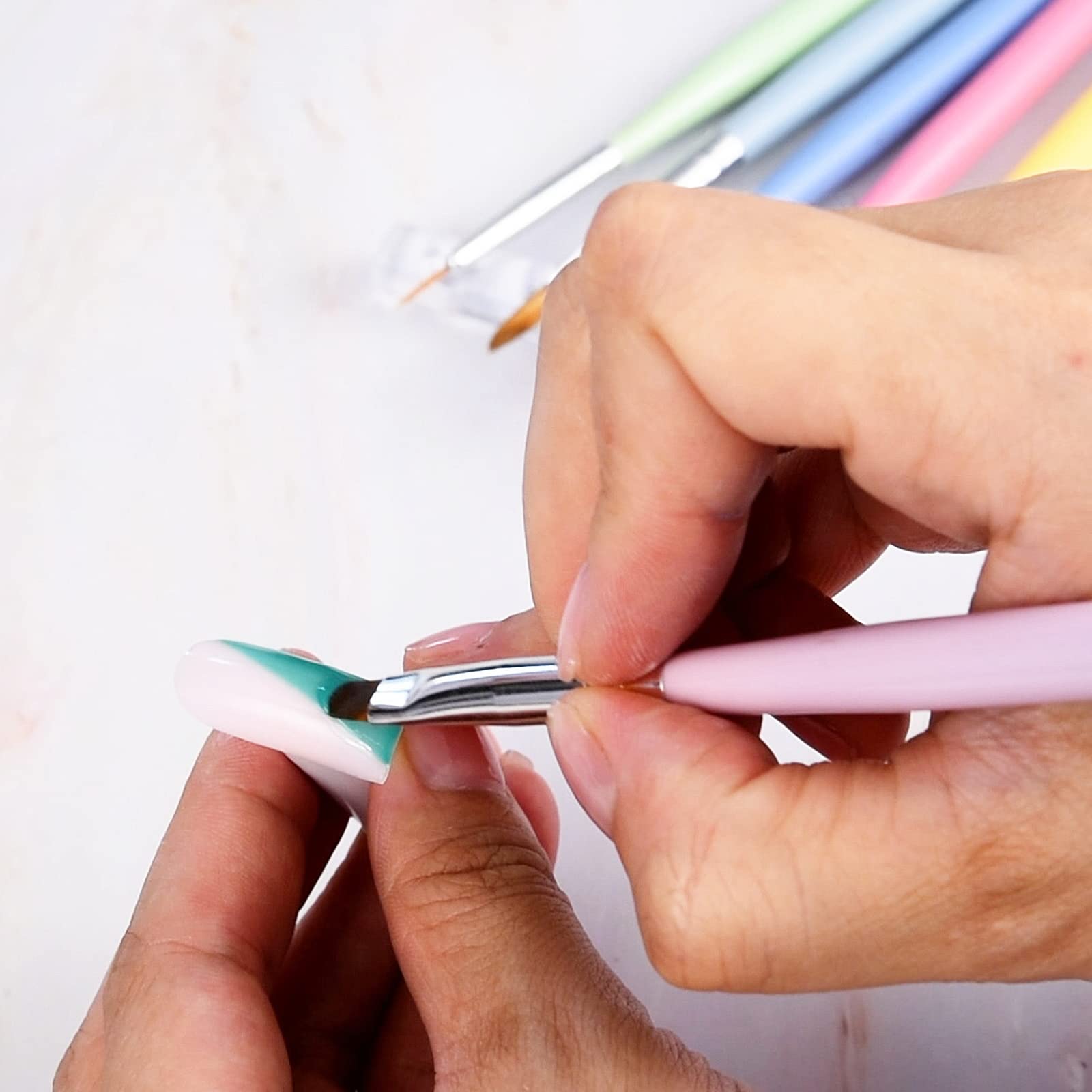 Fadoleng Gel Nail Brush model 6 versatile nail art and sculpting.