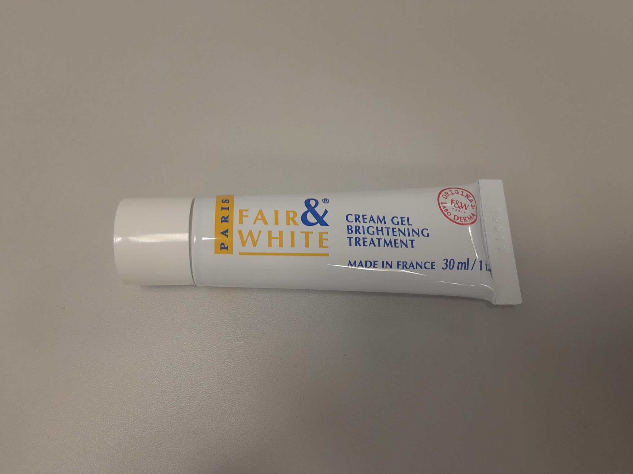FAIR & WHITE Original gel-cream open-jar PAO reminder