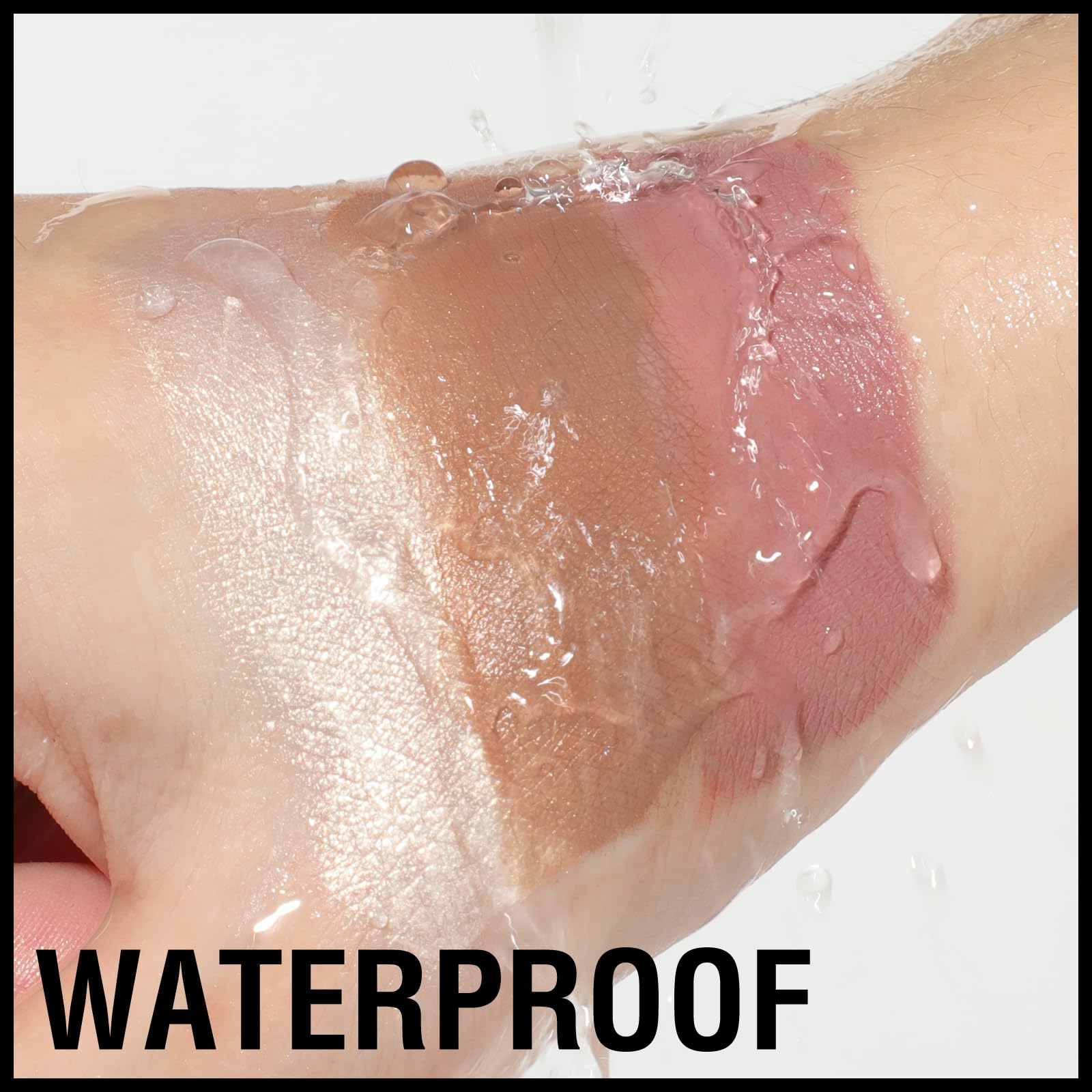 Falocutus easy-blend formula demonstrated with fingertips
