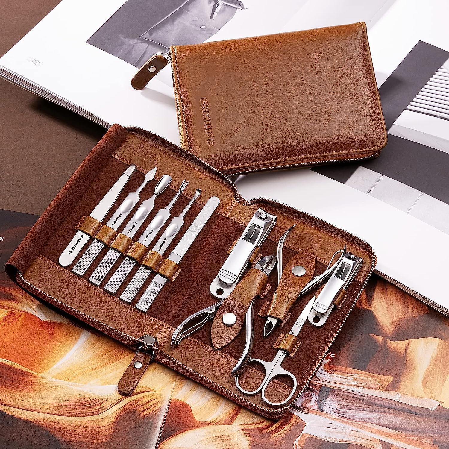 FAMILIFE leather travel case open showing tools.