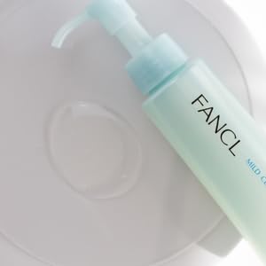 FANCL Mild Cleansing Oil US packaging emphasizes preservative-free skincare.