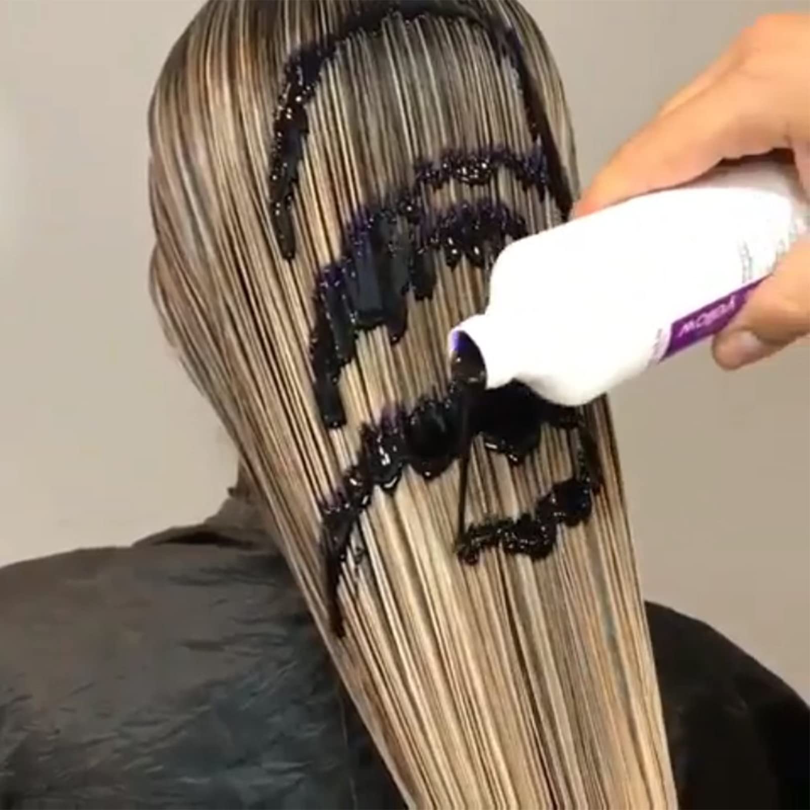 Fanola No Yellow bottle with hair tone demonstrating brassiness reduction