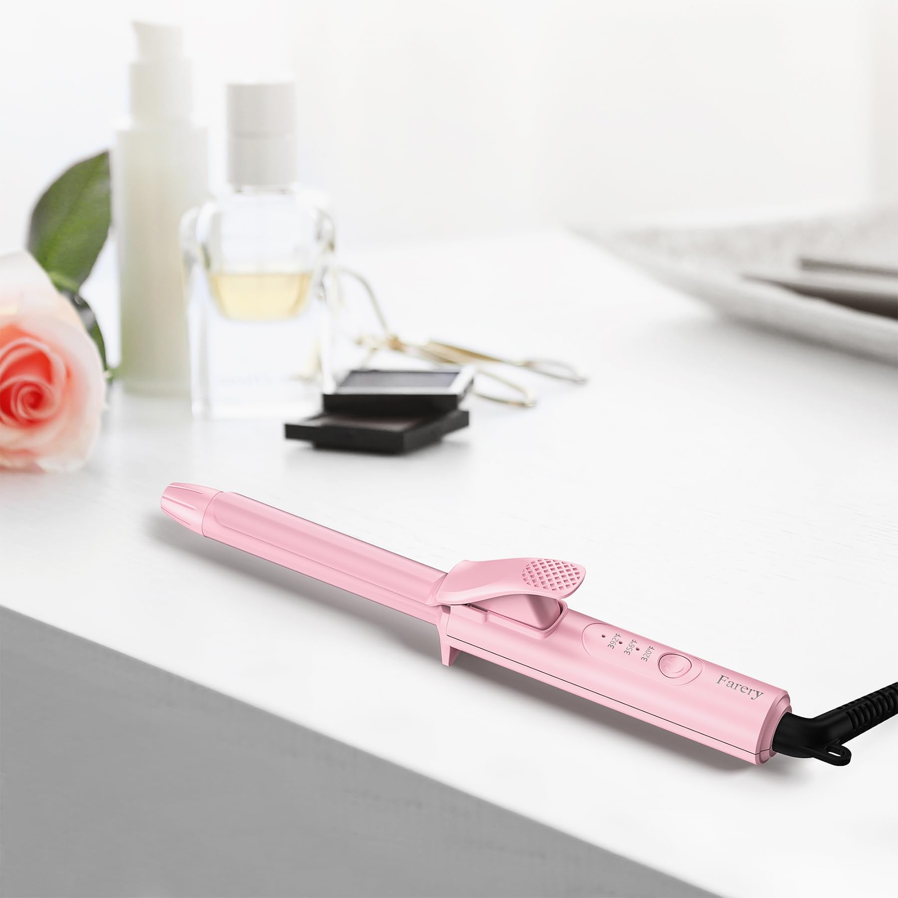 FARERY mini curls deliver shiny, polished results with keratin and tourmaline infusion.