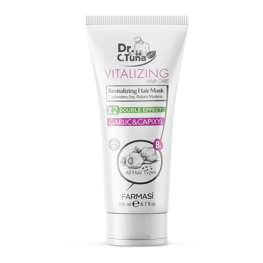 FARMASI garlic shampoo lather demonstrates scalp cleansing and oil control.