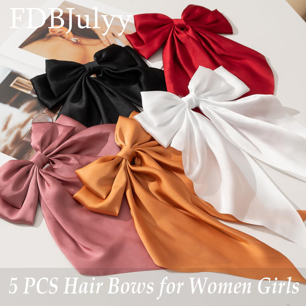 FDBJulyy thick-hair friendly bow clip in action during styling.