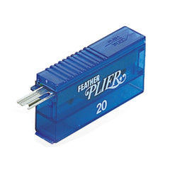 Feather plier hair razor blades 20-count ensures steady prep for daily salon workflows