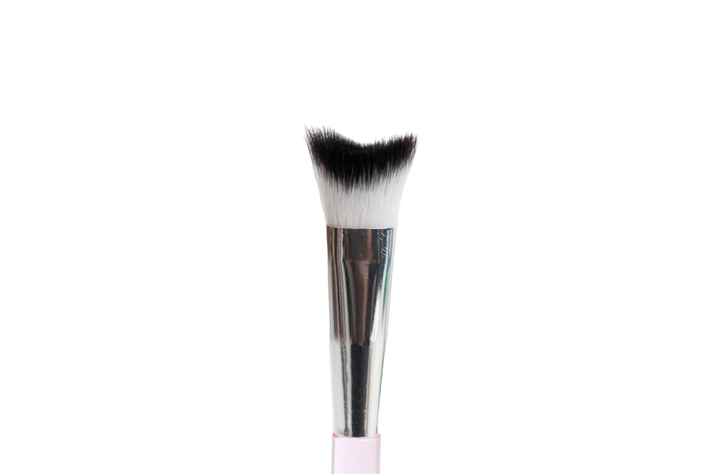 Feels Lash cepillo con fibra sintética suave para lavado delicado.