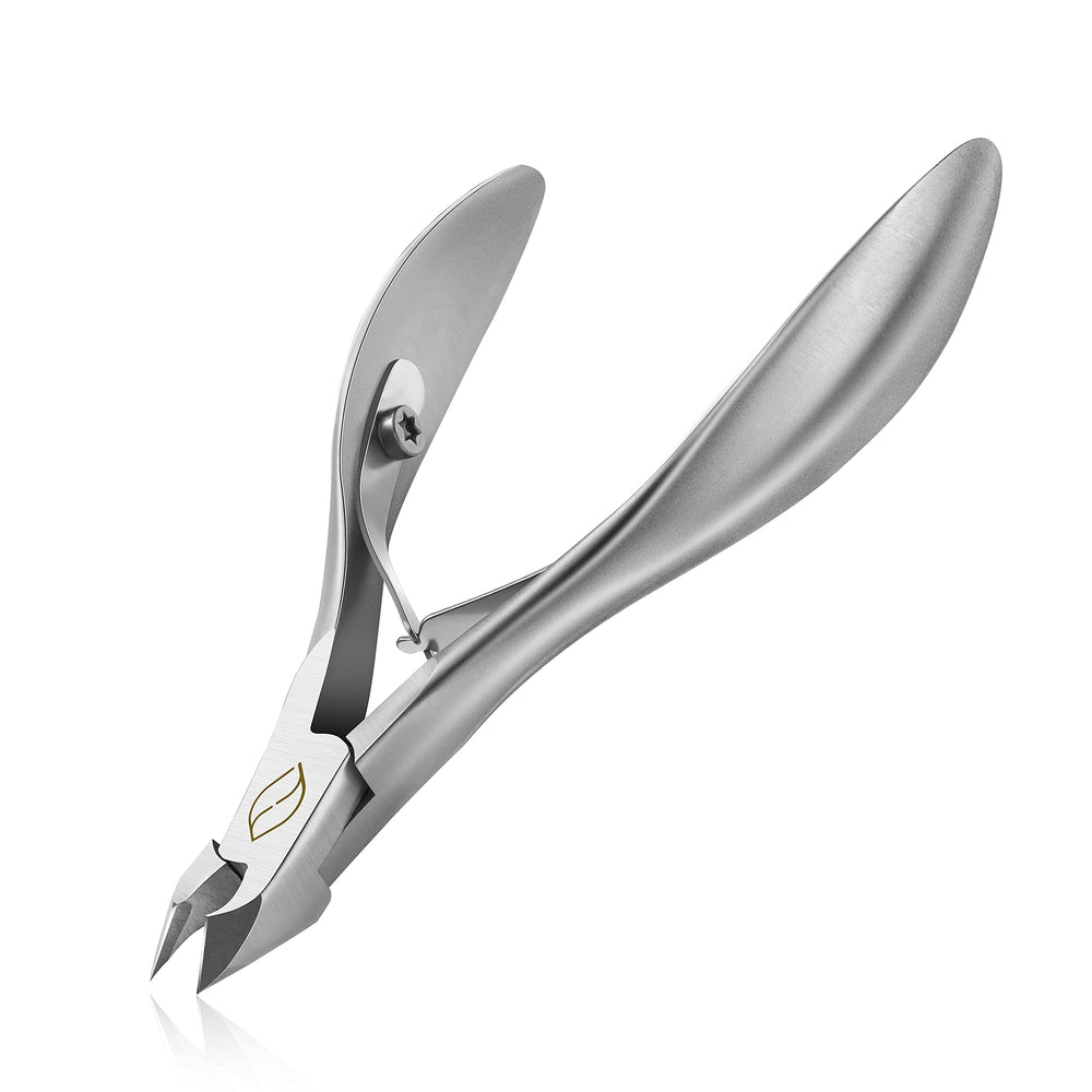 FERYES cuticle clippers 1/2 jaw product shot showcasing precise trimming for clean nails.