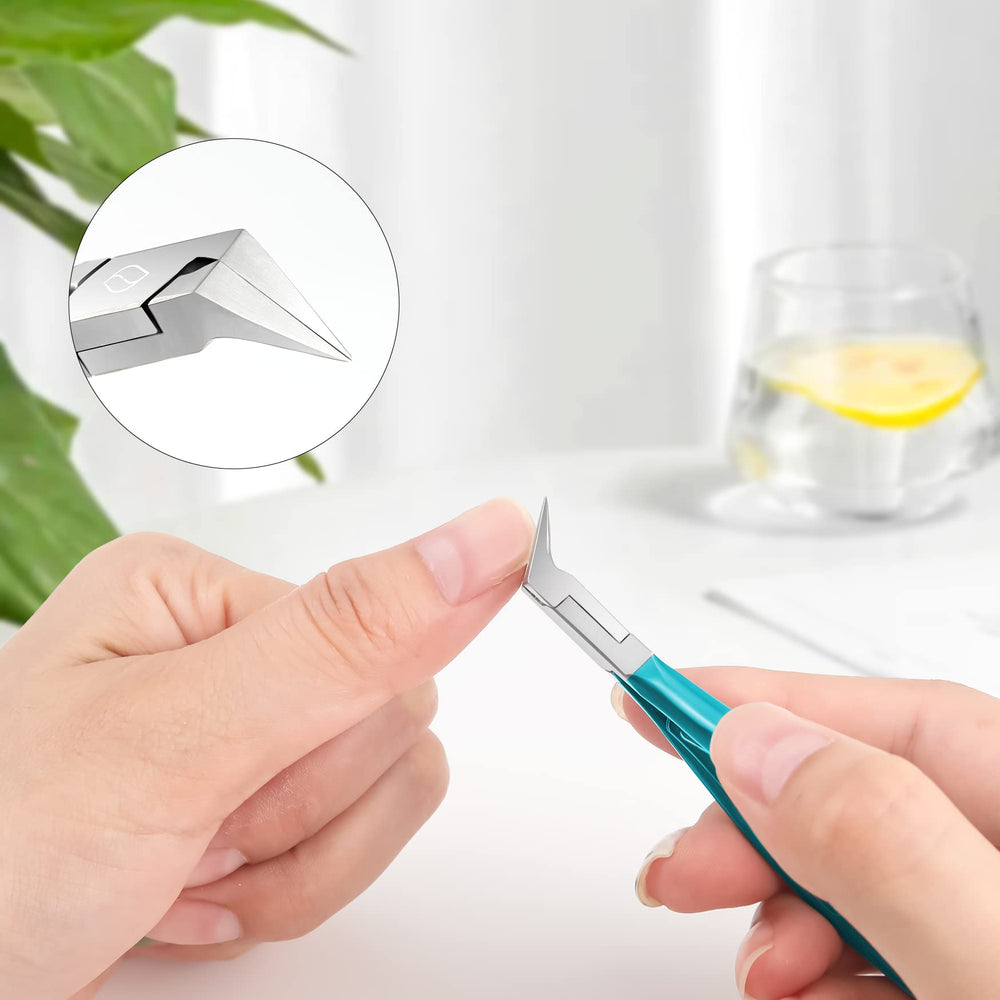 FERYES podiatry tool close-up emphasizes robust build and reliable trimming.