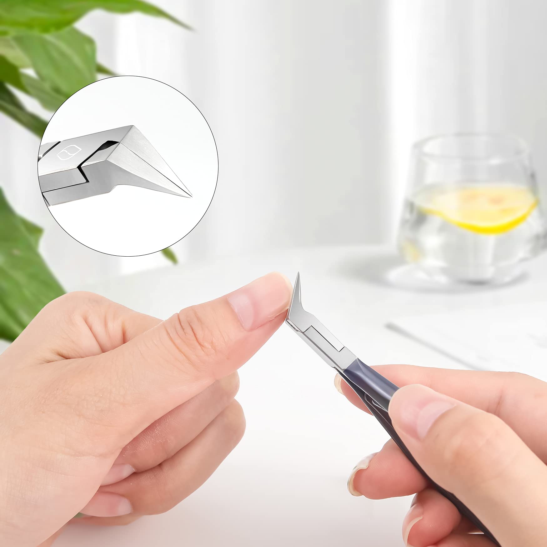 FERYES precision pointed tip reaches deep corners safely
