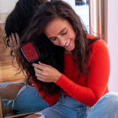 FHI Heat UNbrush Duoflex bristles soften tangles on wet or dry hair.