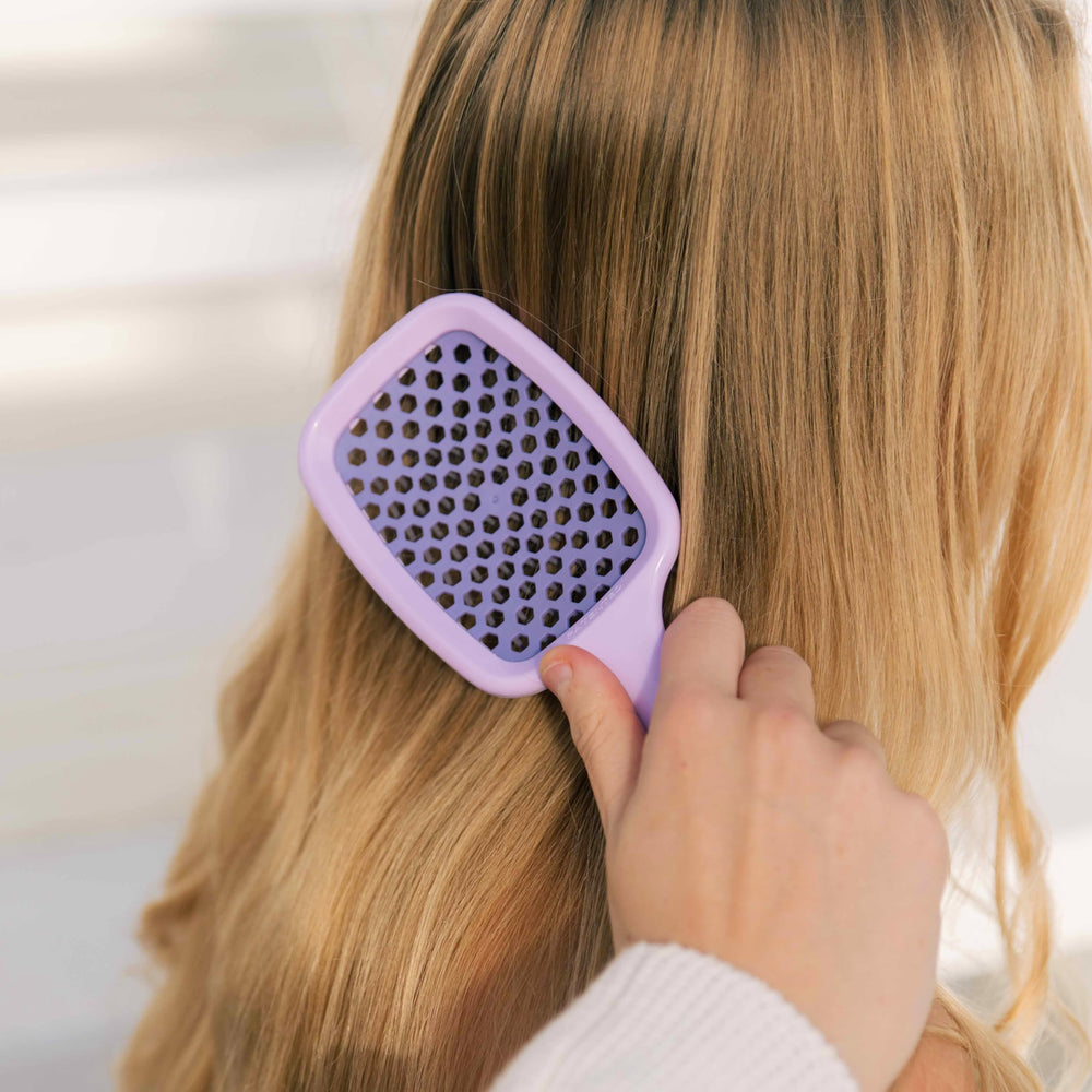 FHI Heat UNbrush lilac family-friendly design suitable for kids and adults