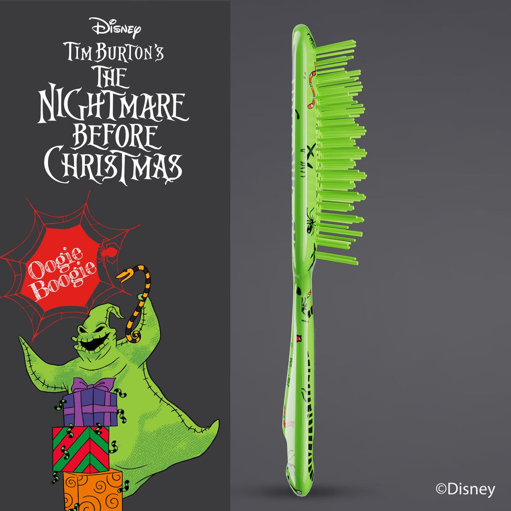 FHI Heat UNbrush Oogie Boogie bristles closeup highlighting DuoFlex anti-static softness