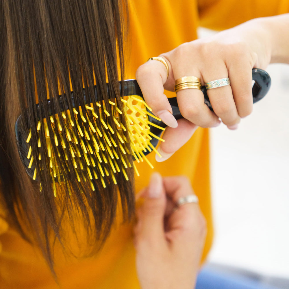 FHI Heat UNbrush Sunburst vented cushion detail for quicker styling