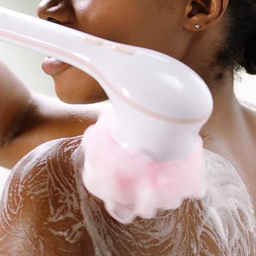 Finishing Touch Flawless Cleanse Spa with extra-long handle enables thorough reach.