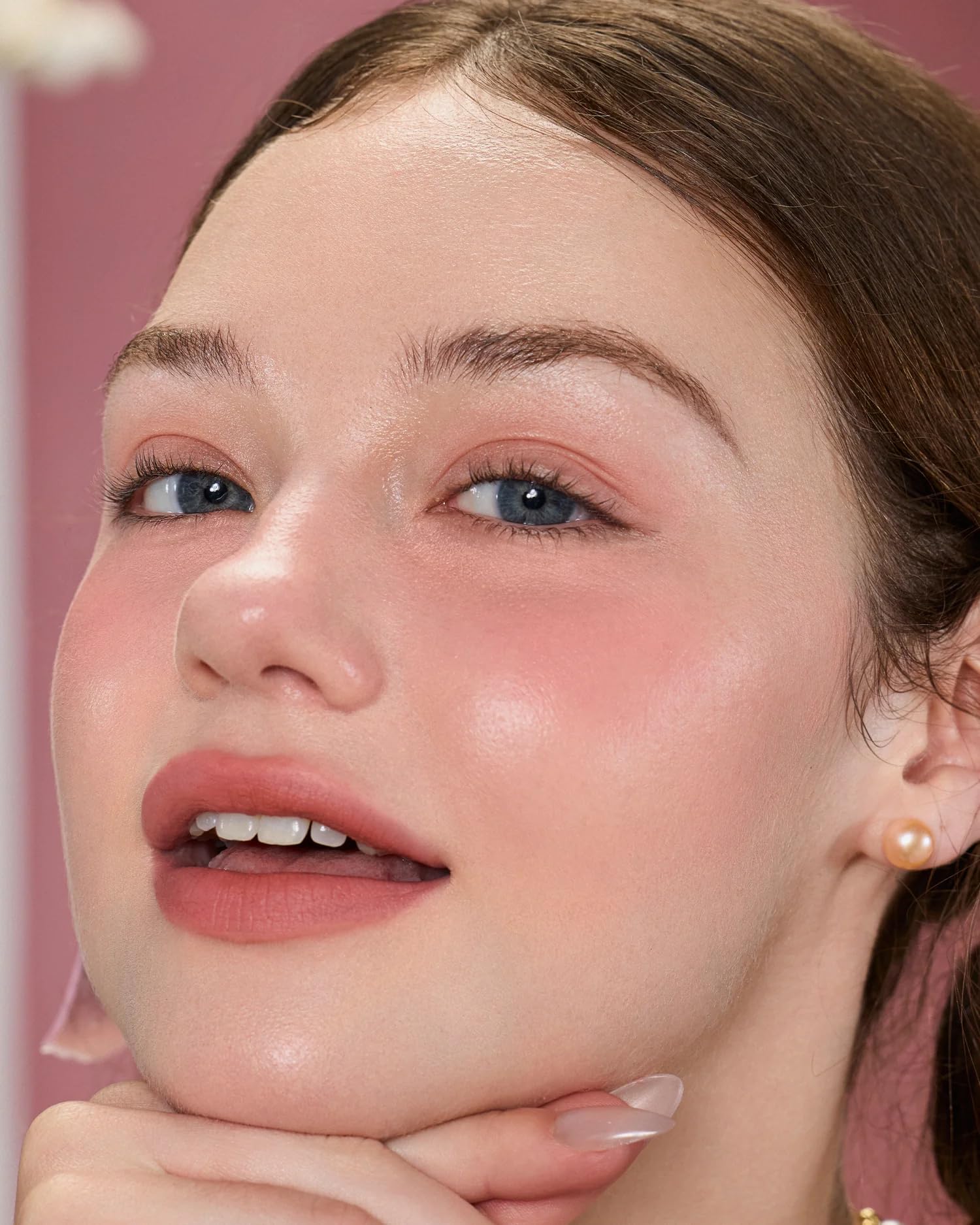 Flower Knows amino acids formula hydration keeps skin comfortable.